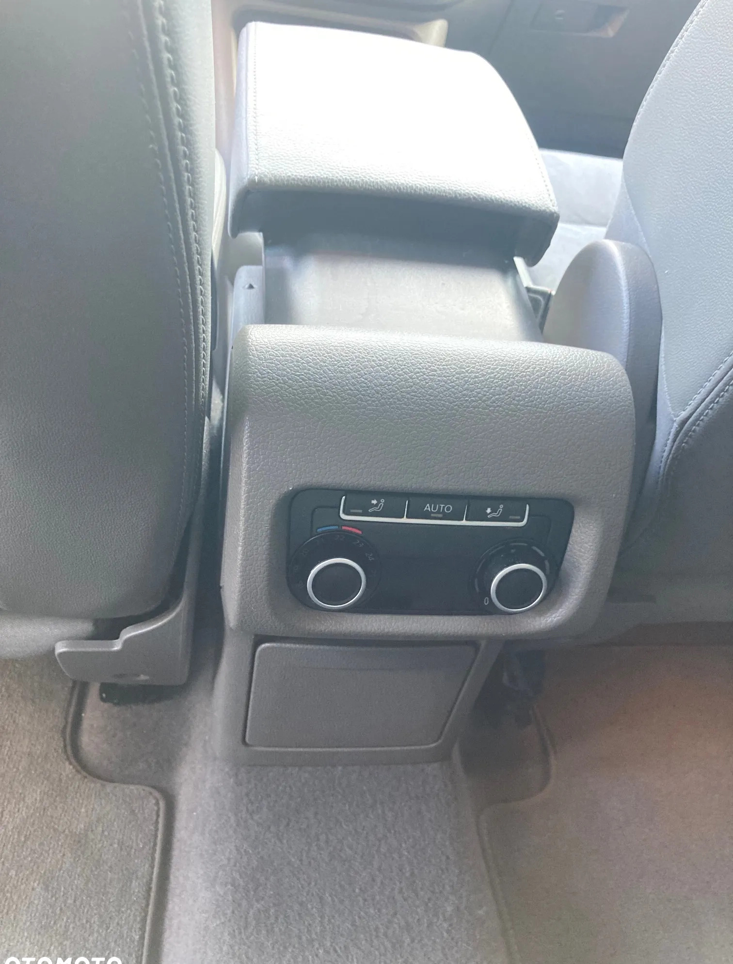 Volkswagen Sharan cena 99900 przebieg: 116000, rok produkcji 2016 z Wrocław małe 326